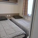 אתר קמפינג Mh 468 Luminosa 3ch Dont 1 Parentale Et 2sdb Proche Des Activites Dans 4 Etoiles סן-ז'וליין-אן-בורן