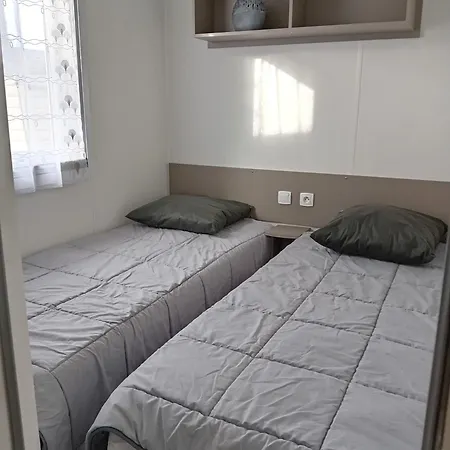 Mh 468 Luminosa 3ch Dont 1 Parentale Et 2sdb Proche Des Activités Dans 4 étoiles Campeggio *