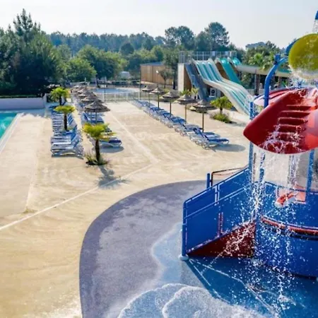 Campingplatz Mh 468 Luminosa 3ch Dont 1 Parentale Et 2sdb Proche Des Activites Dans 4 Etoiles Saint-Julien-en-Born